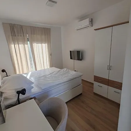 Pensión Adriatica 3*