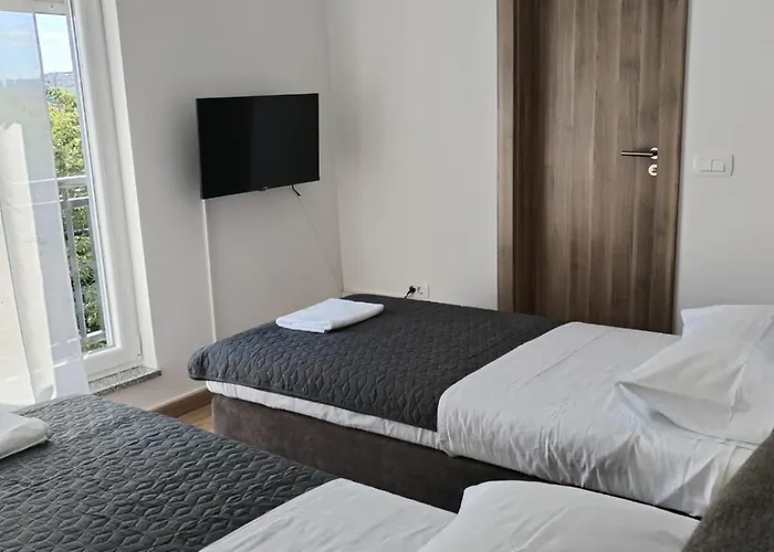 Adriatica בית הארחה